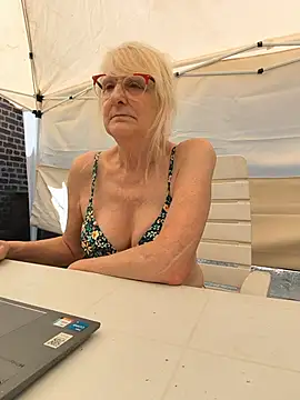 Heidiblueeyes online show from 06/23/26, 01:20
