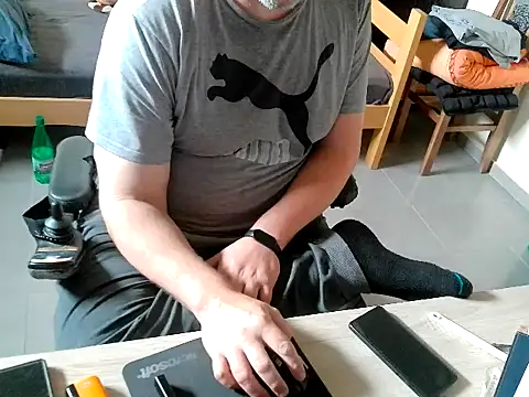 pozitiva000 online show from 04/14/26, 01:50