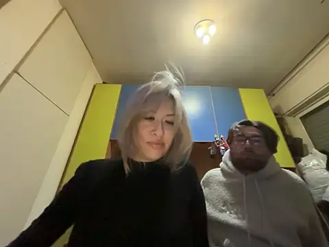 Snapshot of neutro1122 chatting on 02/24/26, 11:36 neutro1122 online show from 02/24/26, 11:36