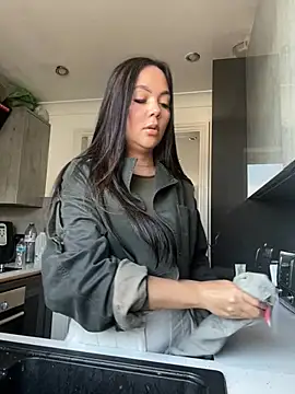 HiddenHalo1 online show from 04/22/26, 11:56