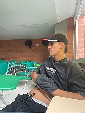 HarryGaze online show from 04/15/26, 01:18