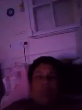 Snapshot of aquarianamascarada17 chatting on 03/03/26, 02:18 aquarianamascarada17 online show from 03/03/26, 02:18