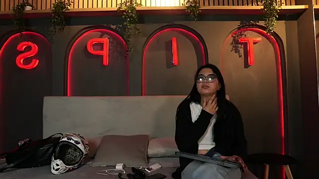 mekari fox online show from 06/02/26, 11:18