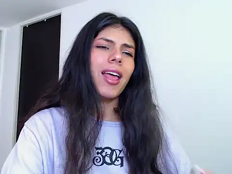 Snapshot of Mini_Sky chatting on 02/25/26, 01:21 Mini Sky online show from 02/25/26, 01:21