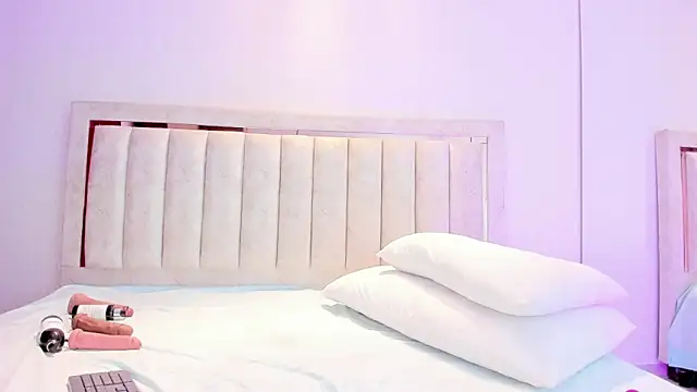 AlaiaMoretti  online show from 03/13/26, 05:25