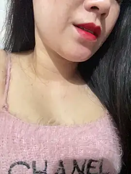 Snapshot of Vetuner_sexy chatting on 02/24/26, 01:25 Vetuner sexy online show from 02/24/26, 01:25