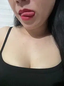 Snapshot of Vetuner_sexy chatting on 02/25/26, 01:04 Vetuner sexy online show from 02/25/26, 01:04