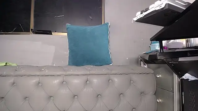 dirty 27cms online show from 02/05/26, 11:09