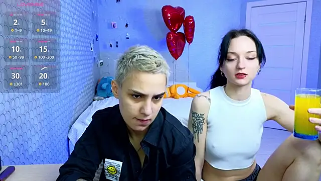 Snapshot of LuxuryLoverss chatting on 02/27/26, 10:59 LuxuryLoverss online show from 02/27/26, 10:59