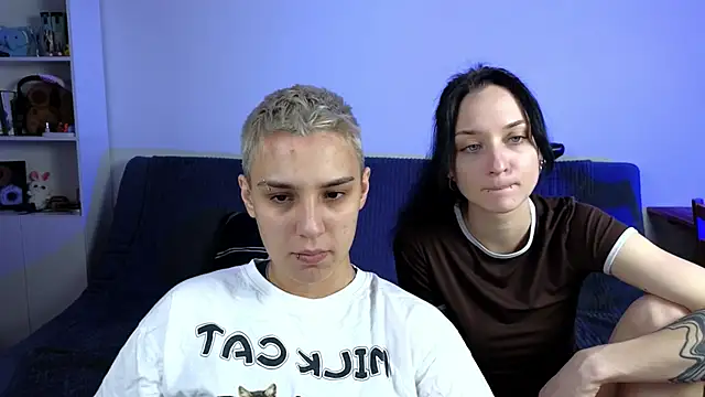 LuxuryLoverss online show from 05/18/26, 10:54