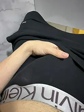 Vireontr1 online show from 02/22/26, 04:49