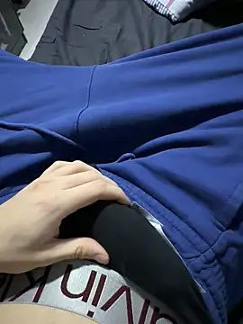 Vireontr1 online show from 02/26/26, 07:24