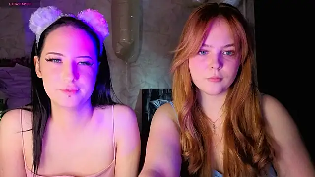 Elle Funning online show from 04/17/26, 09:01