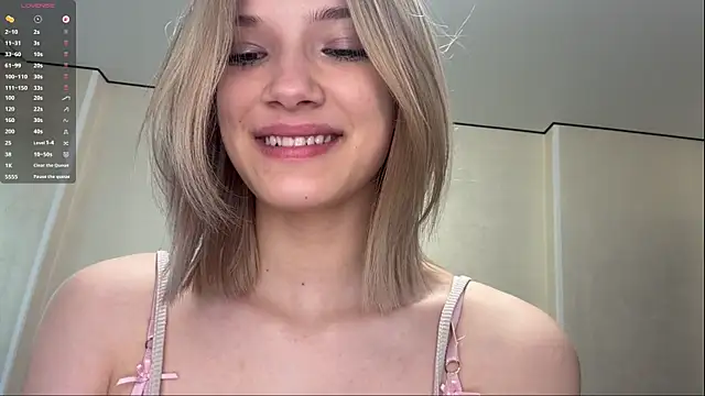 Snapshot of Carolini_i chatting on 07/01/26, 04:40 Carolini i online show from 07/01/26, 04:40