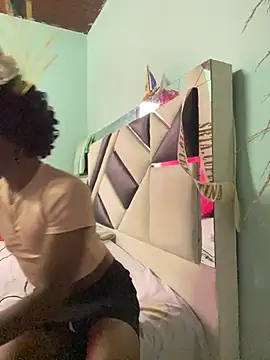 Snapshot of AnelimDagota_ chatting on 02/23/26, 12:13 AnelimDagota online show from 02/23/26, 12:13