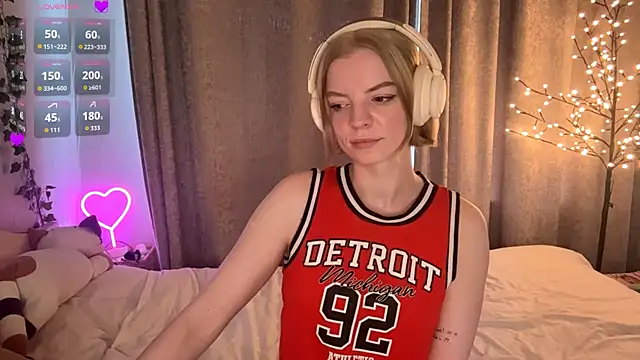 Marry Sornatiko online show from 05/09/26, 03:17