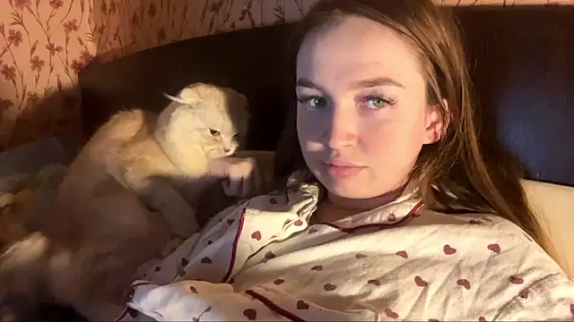 Snapshot of Hanna__Montanna chatting on 02/28/26, 03:13 Hanna Montanna online show from 02/28/26, 03:13