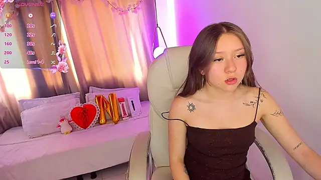 NixieSterling online show from 05/19/26, 07:42