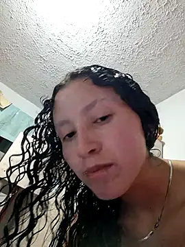 Snapshot of keylatiff chatting on 03/03/26, 04:51 keylatiff online show from 03/03/26, 04:51