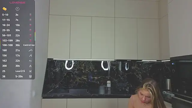 HinaVibe online show from 03/10/26, 03:17