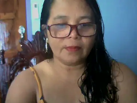 Flowerblossom123 online show from 05/05/26, 04:42