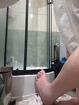 milffa online show from 04/15/26, 09:04