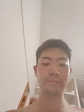 Snapshot of Yuuta_2 chatting on 07/21/26, 03:42 Yuuta 2 online show from 07/21/26, 03:42
