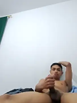 Lluviadeorohd online show from 02/23/26, 04:43