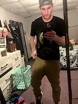 Aarondeweese27 online show from 02/24/26, 12:08