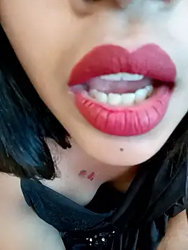 Snapshot of CuteShruti chatting on 04/16/26, 09:32 CuteShruti online show from 04/16/26, 09:32