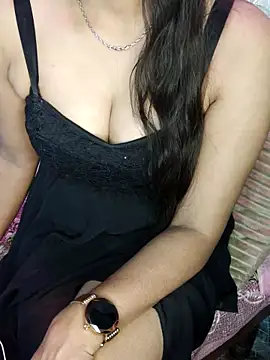 Gurleen kaur69 online show from 04/13/26, 03:34