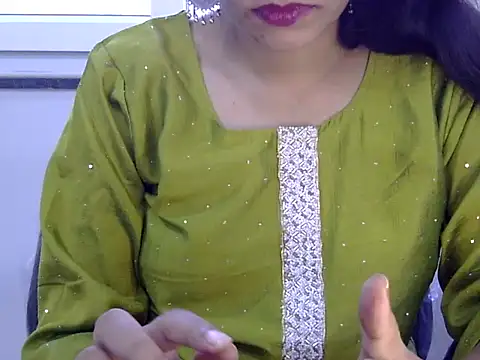 Neha Sharma2 online show from 05/28/26, 10:56