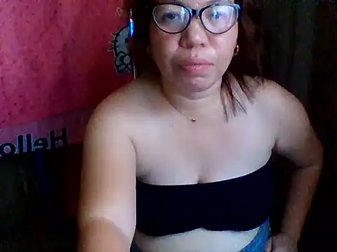 sweet lhyn online show from 07/13/26, 04:48