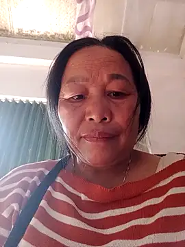 Snapshot of heesuu11 chatting on 03/01/26, 04:03 heesuu11 online show from 03/01/26, 04:03