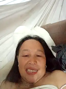 heesuu11 online show from 05/08/26, 10:59
