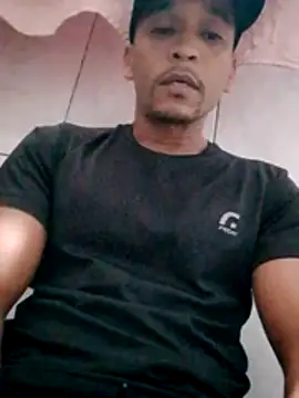 Snapshot of Rodr_go14 chatting on 04/16/26, 03:29 Rodr go14 online show from 04/16/26, 03:29