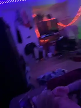 Snapshot of LaurenRae_x chatting on 03/02/26, 04:03 LaurenRae x online show from 03/02/26, 04:03