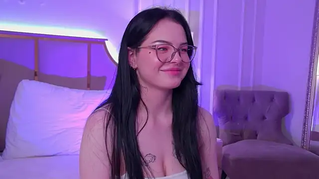 CindyMil online show from 06/29/26, 10:37