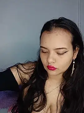 Emily Rouse23 online show from 05/19/26, 02:51