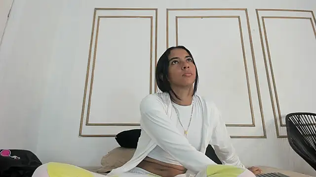 emily gaviria1 online show from 05/31/26, 12:34