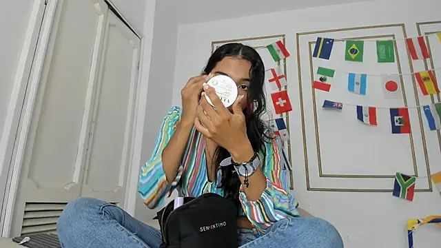 emily gaviria1 online show from 06/29/26, 12:05