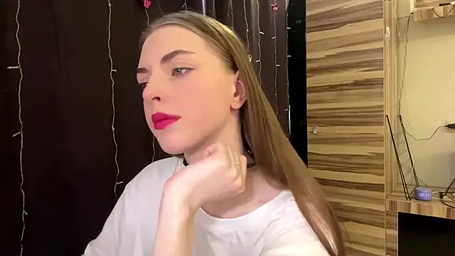 Snapshot of PollyDream chatting on 03/01/26, 09:11 PollyDream online show from 03/01/26, 09:11