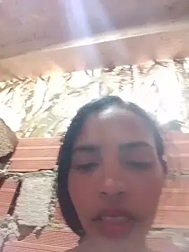 valentina gomez1 online show from 04/15/26, 12:23