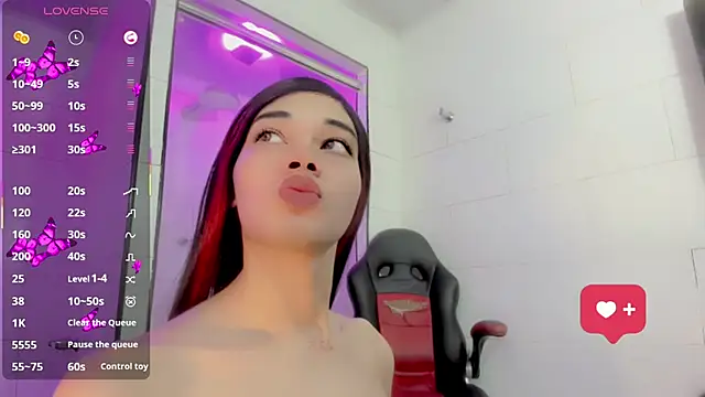 madison mujica  online show from 04/15/26, 11:06