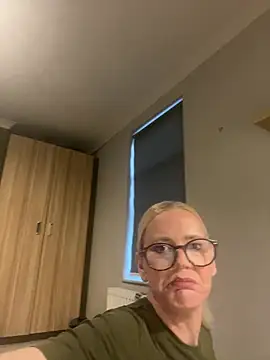 Snapshot of Amelie_BlondeXX chatting on 02/28/26, 03:46 Amelie BlondeXX online show from 02/28/26, 03:46