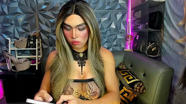 10inDominant Ayesha online show from 04/01/26, 02:58