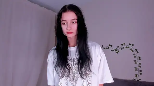 kira montelle online show from 02/26/26, 03:00