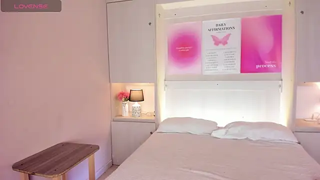 Oshun 444 online show from 03/17/26, 12:19