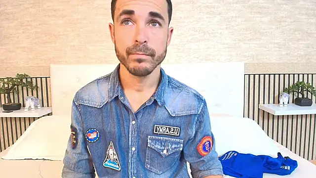 Adams Sanz online show from 03/20/26, 07:08