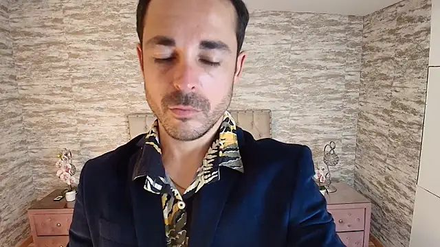 Adams Sanz online show from 05/22/26, 07:41